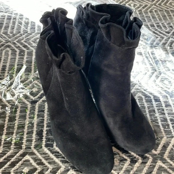 MTNY Suede Boots - Picture 2 of 14